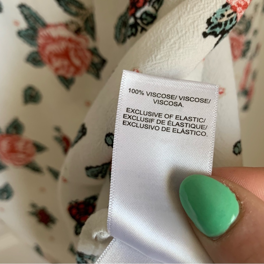 Lucky Brand White Rose Floral Long Sleeve Blouse, size M - Picture 6 of 8